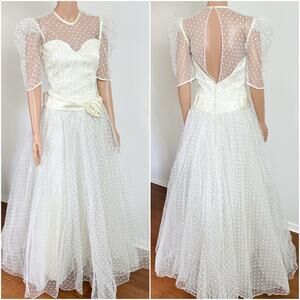 Vintage 80s Does 50s Swiss Dot Maxi Wedding‎ Dress // Size Small
